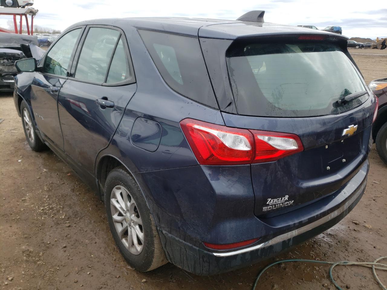 Photo 16 from auction – 2018 CHEVROLET EQUINOX LS with VIN 3GNAXHEV0JS503953
