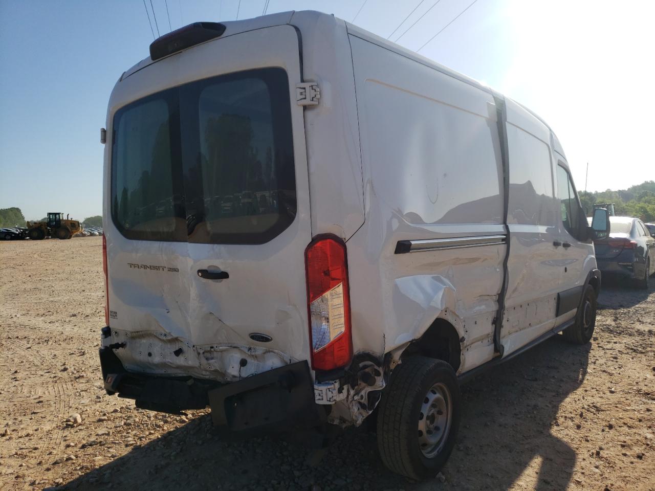 Photo 4 from auction – 2018 FORD TRANSIT T- with VIN 1FTYR2CMXJKB24253