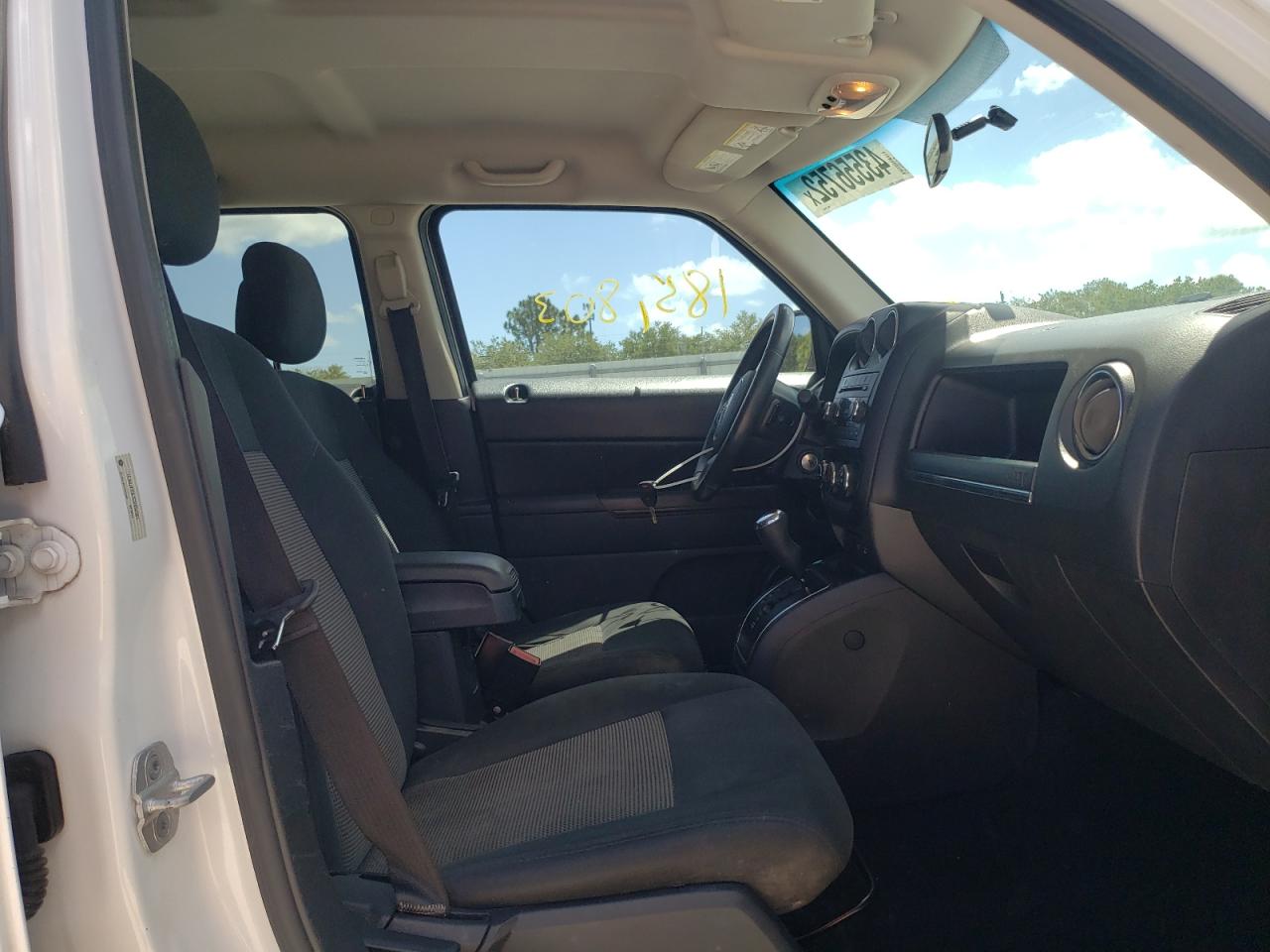 Photo 5 from auction – 2012 JEEP PATRIOT LA with VIN 1C4NJPFB7CD698561