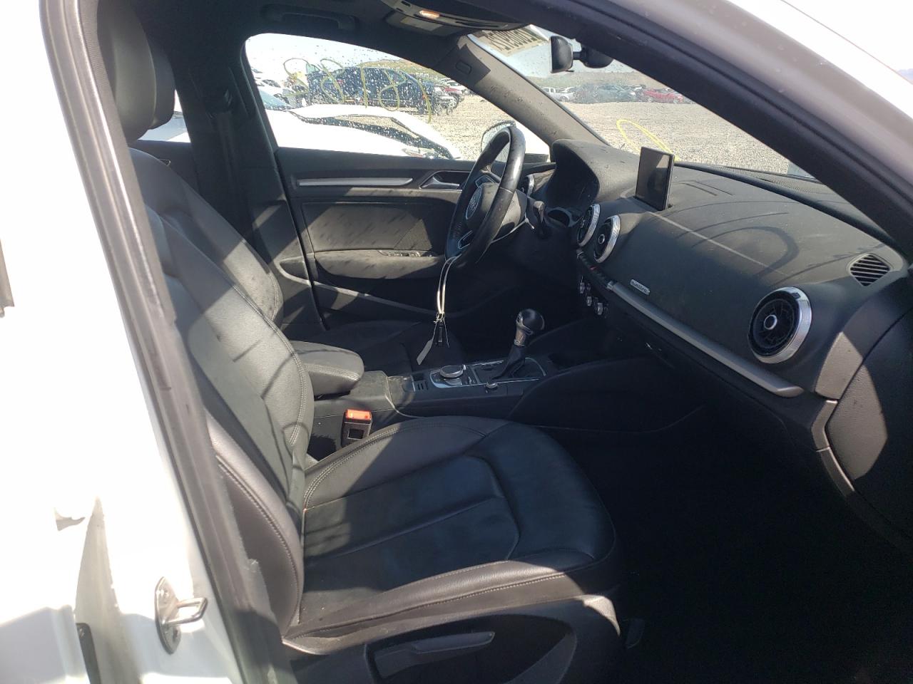 Photo 5 from auction – 2017 AUDI A3 PREMIUM with VIN WAUB8GFF5H1032547