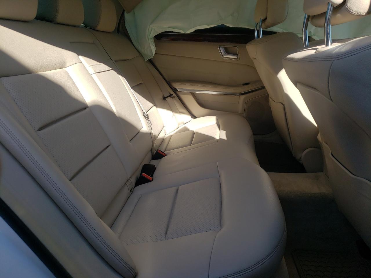 Photo 6 from auction – 2014 MERCEDES-BENZ E 350 with VIN WDDHF5KB2EA904372