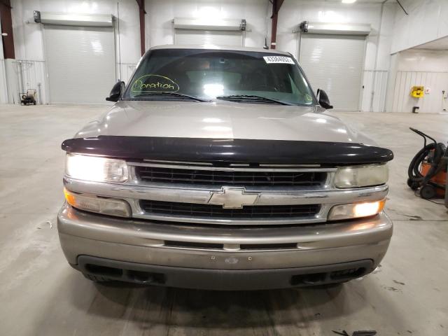 Photo 9 from auction – 2004 CHEVROLET SUBURBAN with VIN 1GNFK16Z43J243039