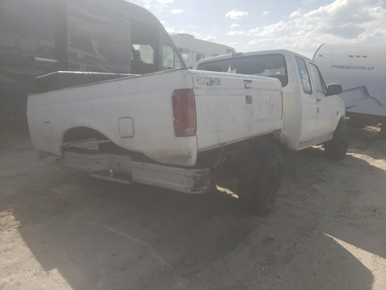 Photo 4 from auction – 1992 FORD F150 with VIN 1FTEX15Y4NKA42673
