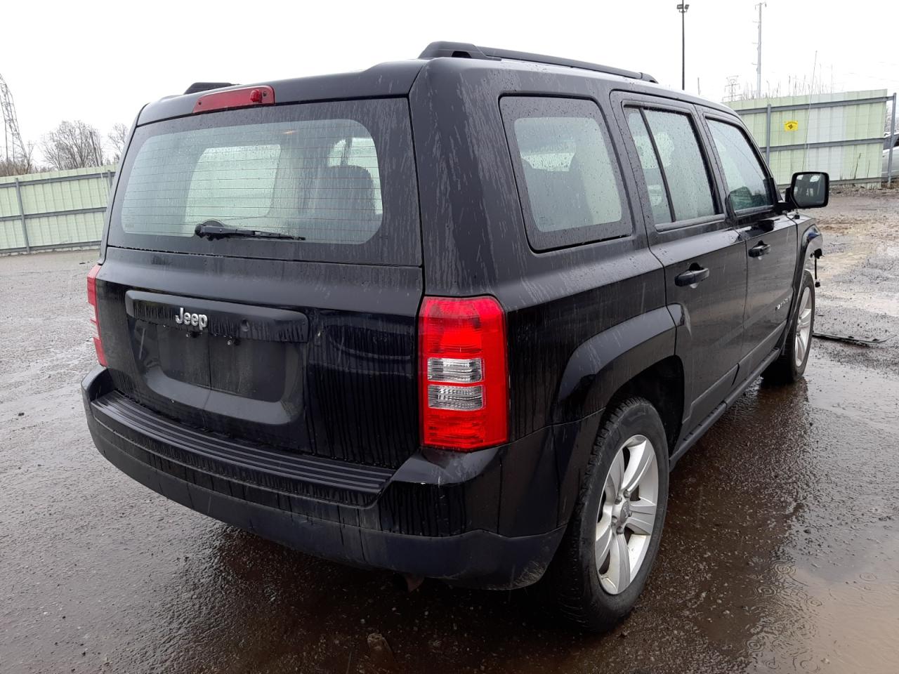 Photo 4 from auction – 2014 JEEP PATRIOT with VIN 1C4NJPAA1ED513258