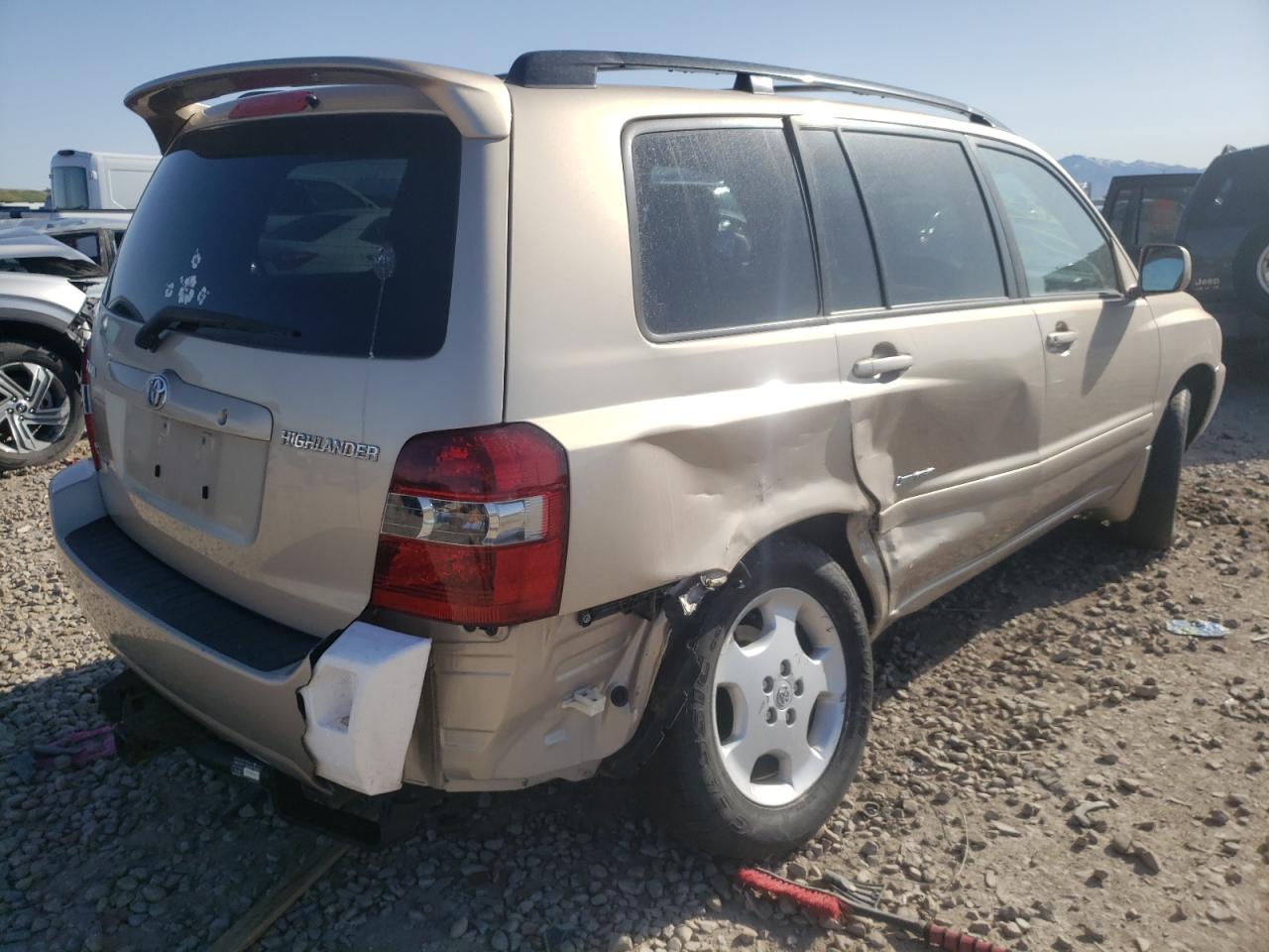 Photo 4 from auction – 2007 TOYOTA HIGHLANDER with VIN JTEEP21A270221030