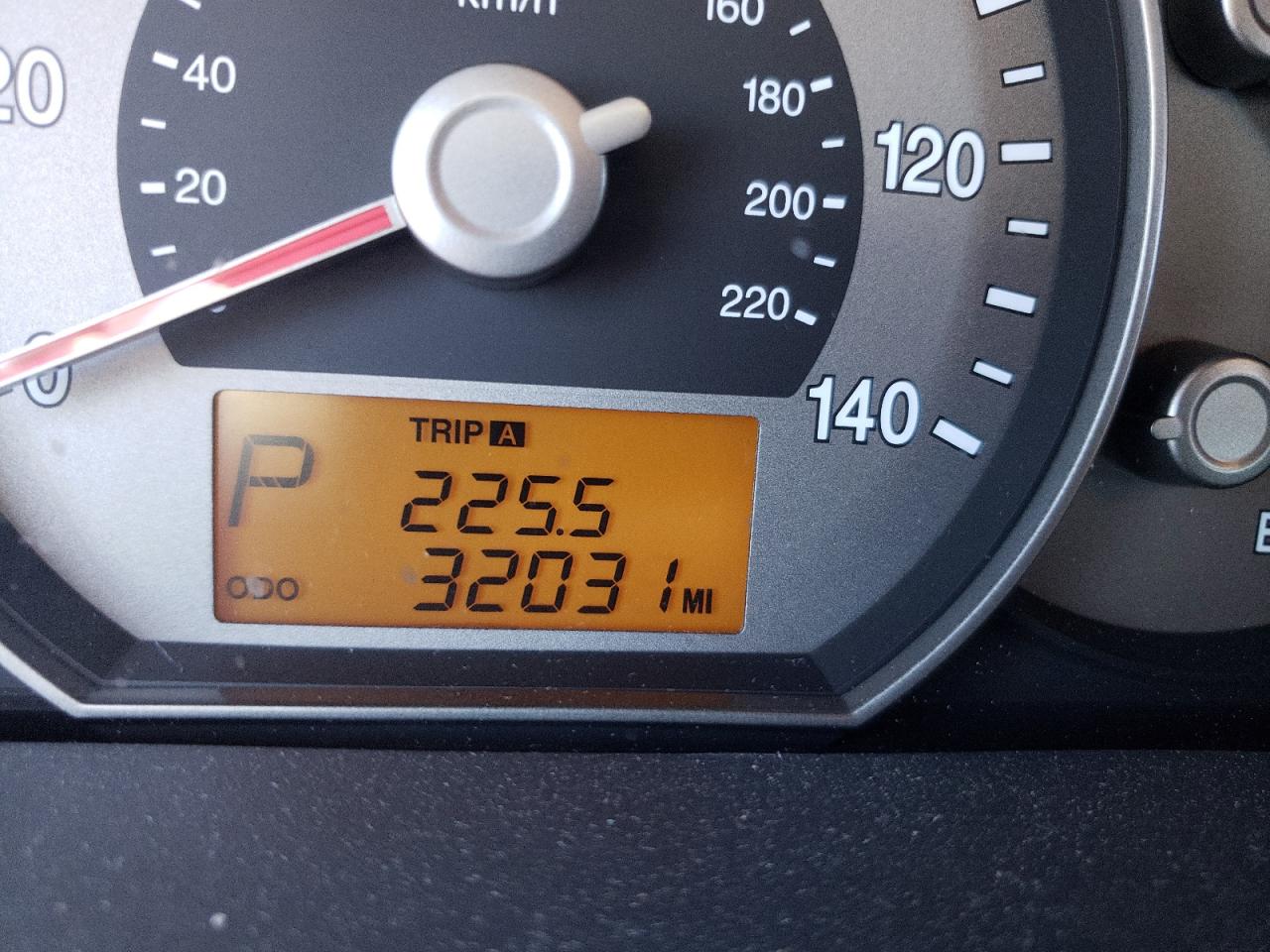 Photo 8 from auction – 2007 KIA RONDO BASE with VIN KNAFG525777045432