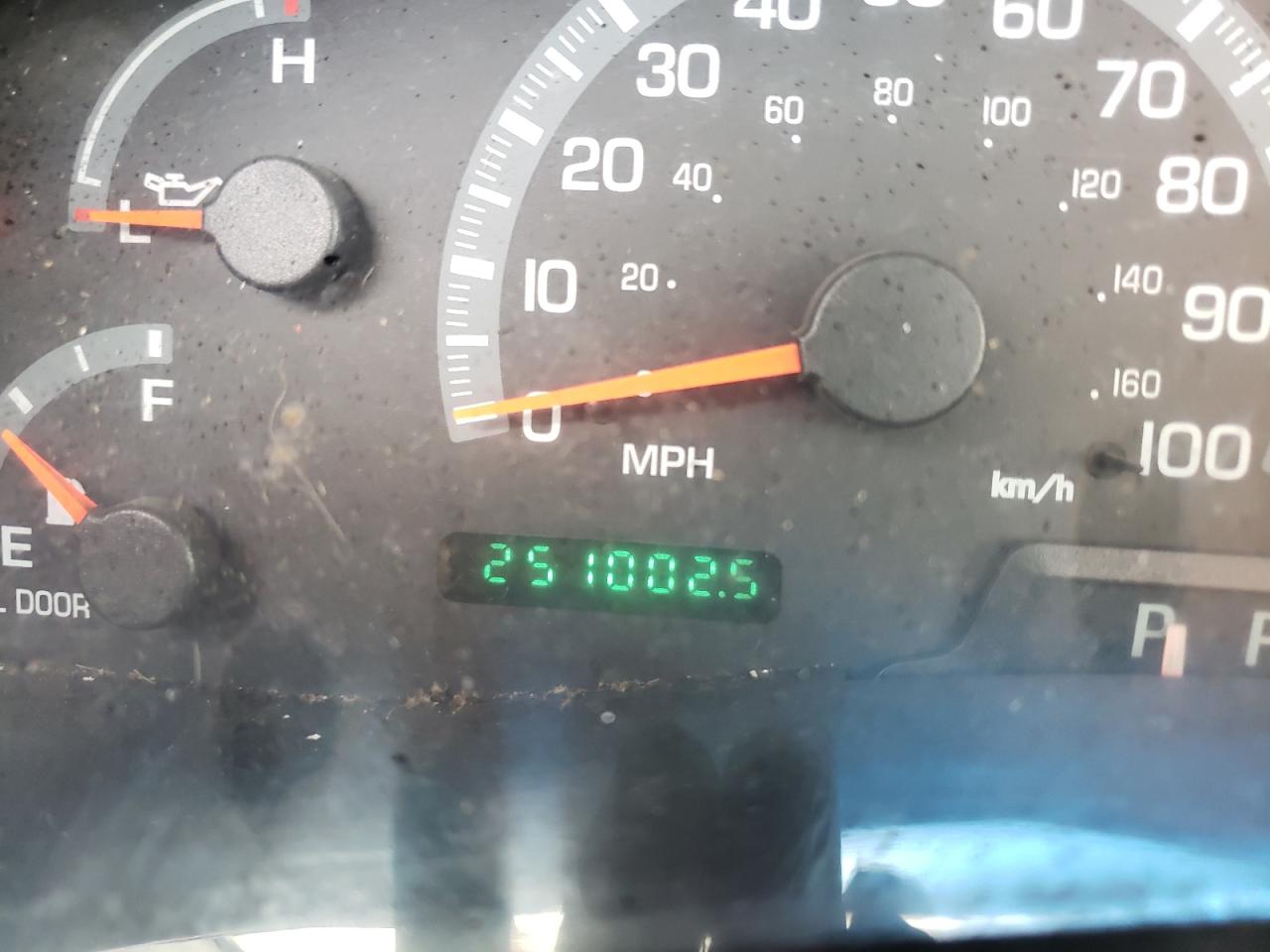 Photo 8 from auction – 2003 FORD F150 with VIN 2FTRX08L23CA74714
