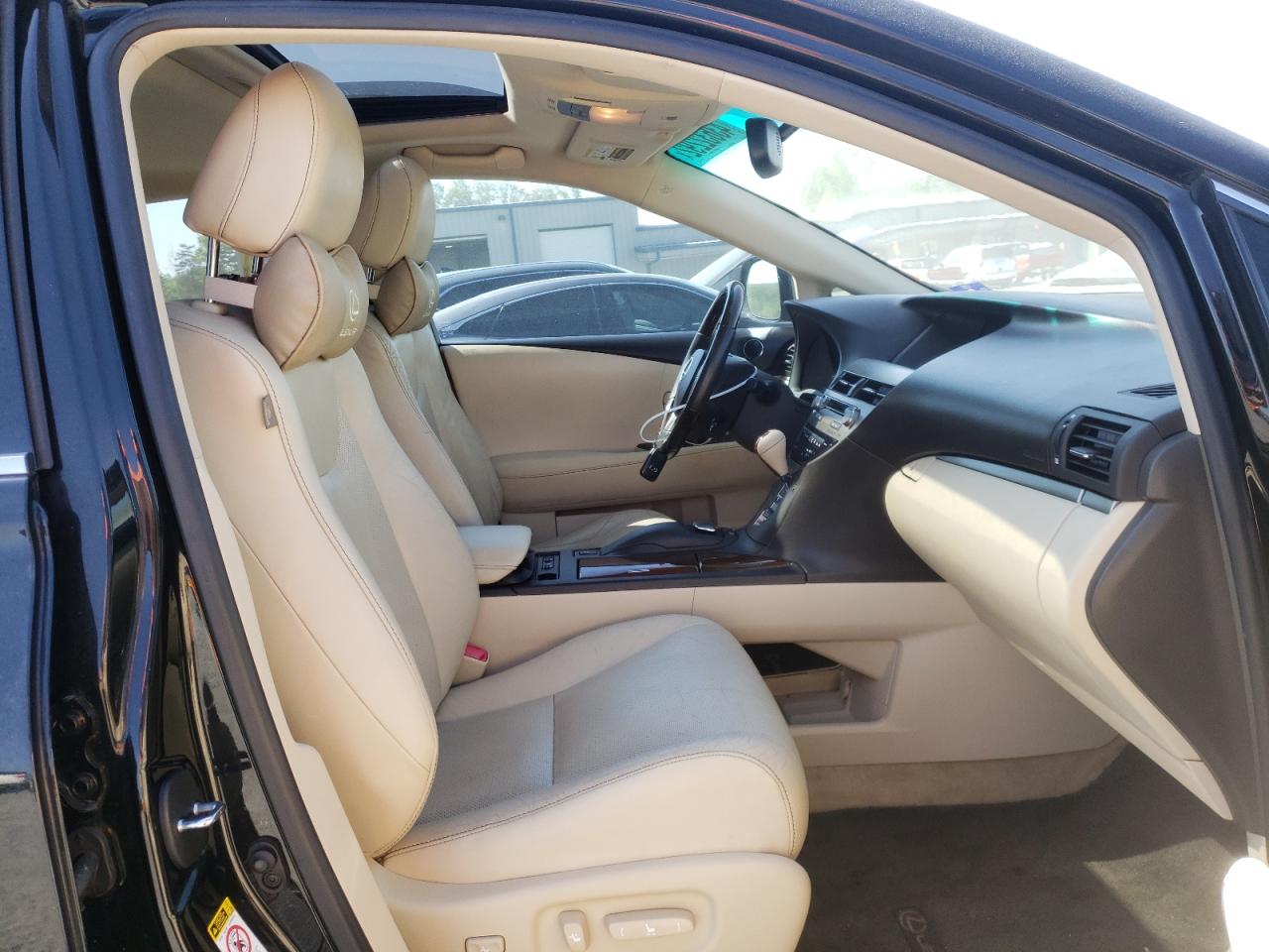 Photo 5 from auction – 2014 LEXUS RX 350 BAS with VIN JTJBK1BA1E2040045