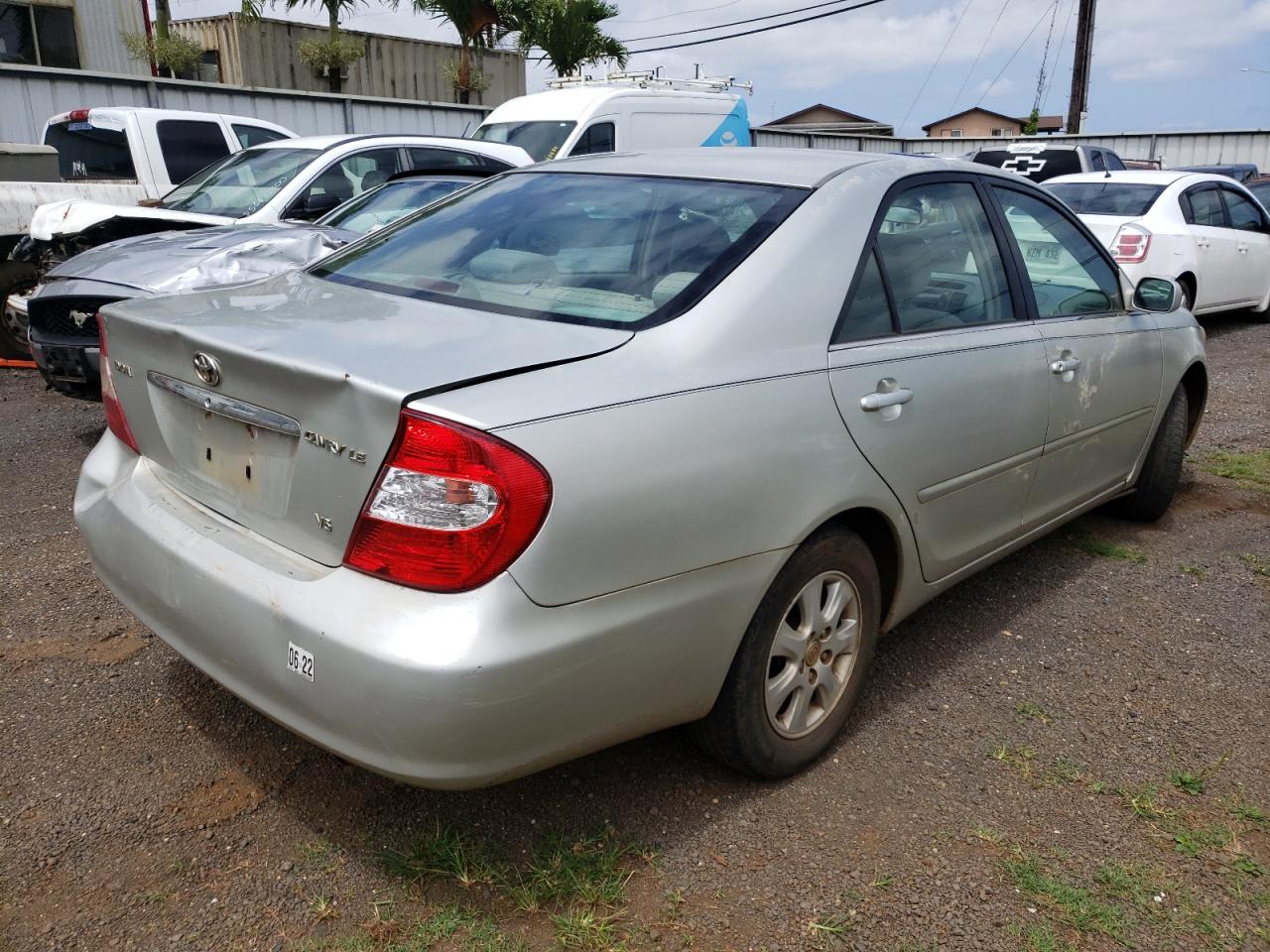Photo 4 from auction – 2003 TOYOTA CAMRY /LE/ with VIN JTDBF30K730126418