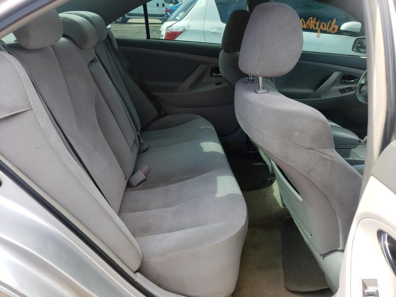 Photo 6 from auction – 2011 TOYOTA CAMRY BASE with VIN 4T1BF3EK6BU121688