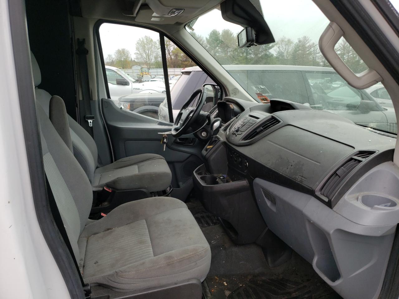 Photo 5 from auction – 2015 FORD TRANSIT T- with VIN 1FTSW3XG6FKA71101