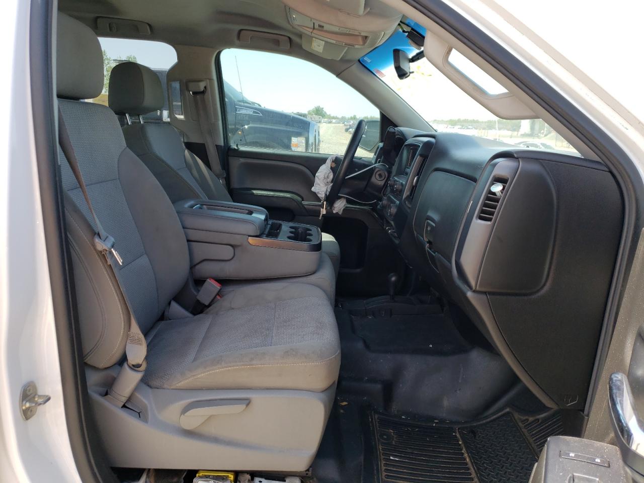 Photo 5 from auction – 2014 CHEVROLET SILVERADO with VIN 1GCVKPEC5EZ360332