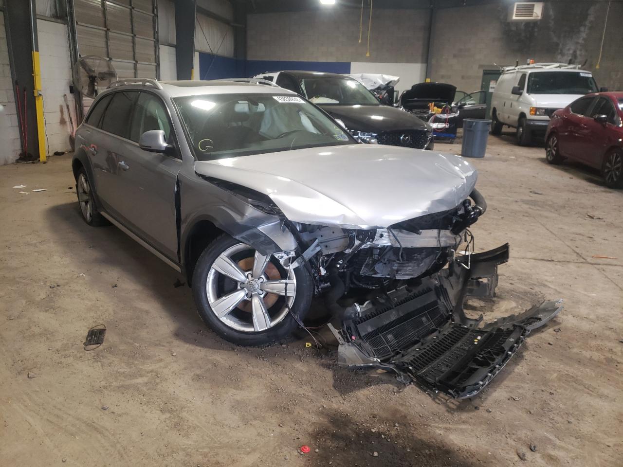AUDI A4 ALLROAD 2015 with VIN WA1UFAFL6FA045884 - Photo from auction