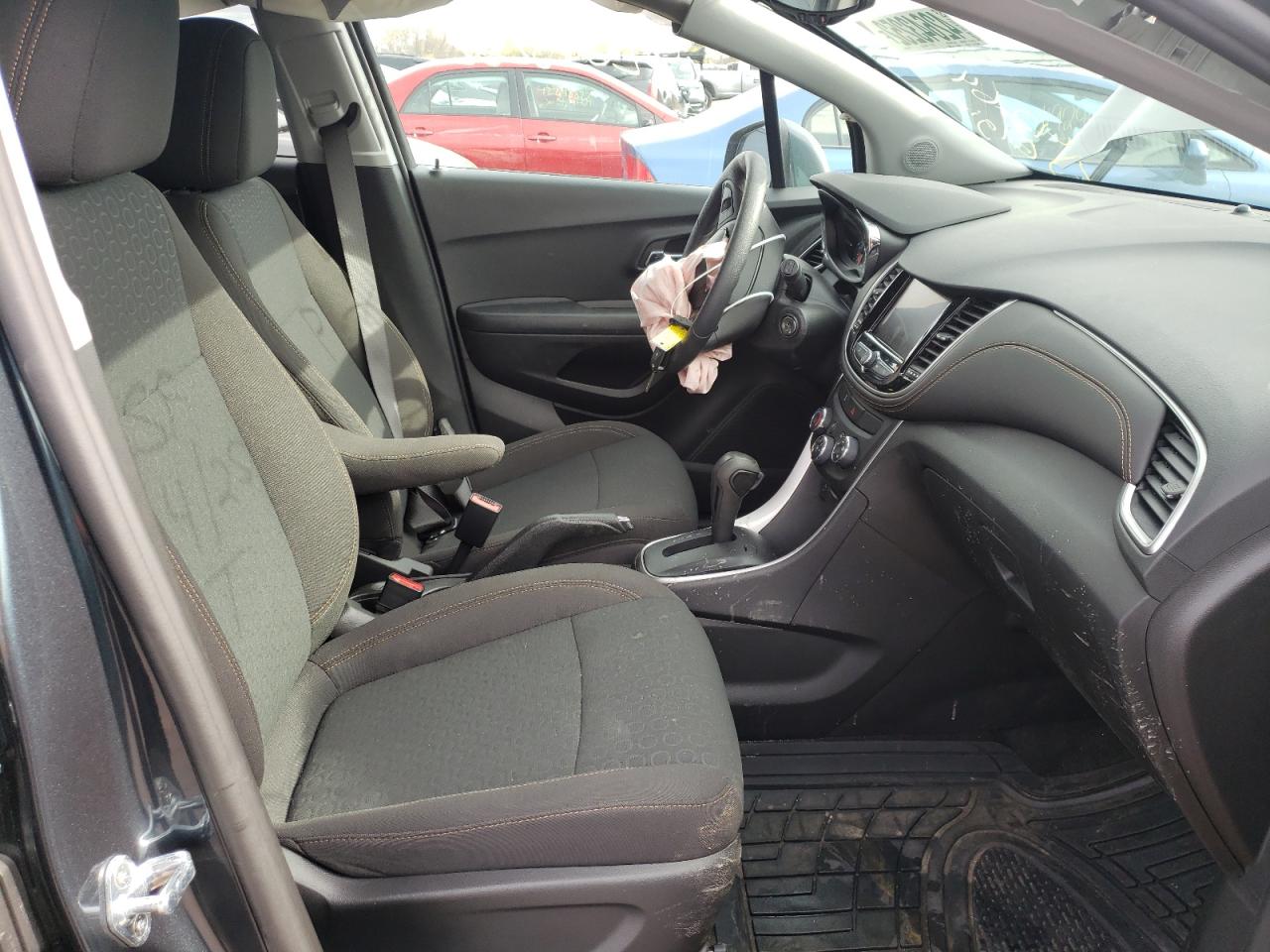 Photo 5 from auction – 2022 CHEVROLET TRAX LS with VIN KL7CJNSM6NB503127