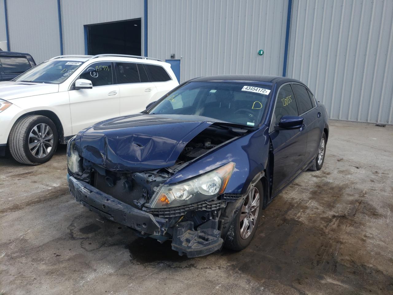 Photo 2 from auction – 2011 HONDA ACCORD LXP with VIN 1HGCP2F48BA005752