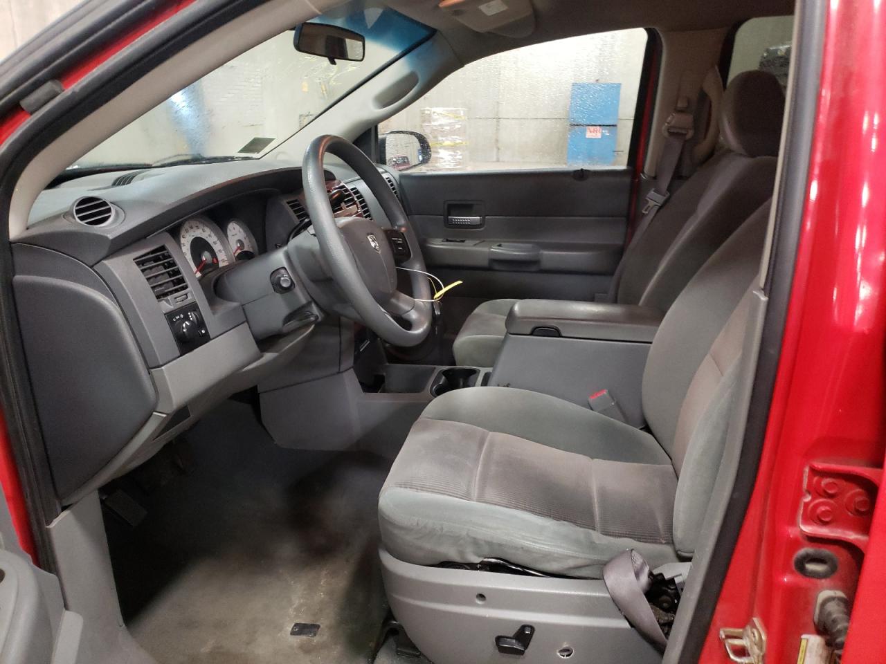 Photo 5 from auction – 2005 DODGE DURANGO SL with VIN 1D4HB48N65F567311