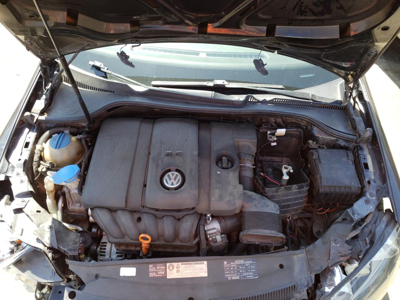 Photo 7 from auction – 2010 VOLKSWAGEN GOLF with VIN WVWDB7AJ7AW097739