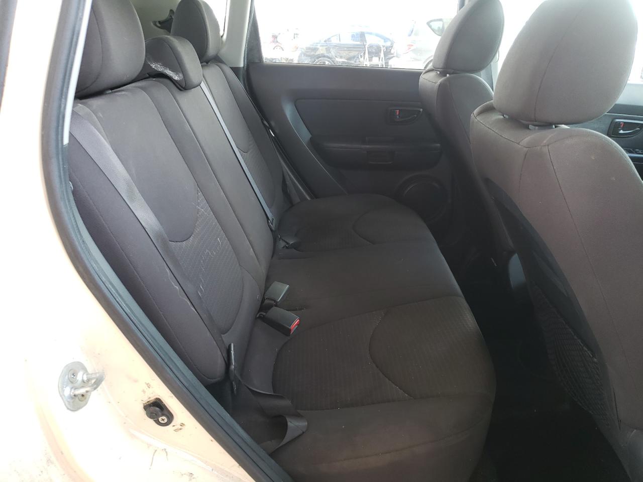 Photo 6 from auction – 2013 KIA SOUL with VIN KNDJT2A58D7486975