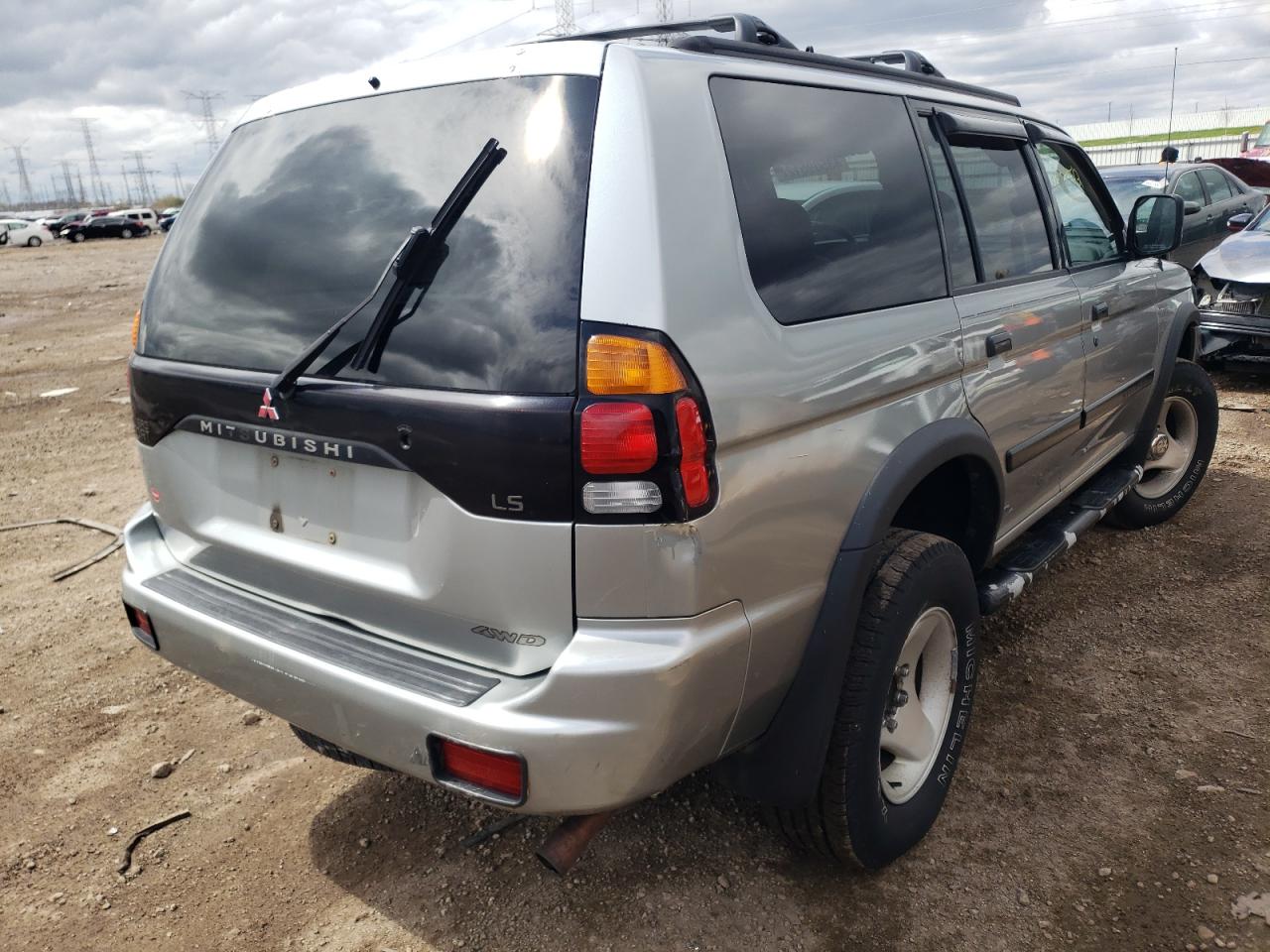 Photo 4 from auction – 2000 MITSUBISHI MONTERO SP with VIN JA4MT31H4YP047298