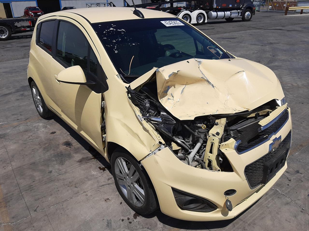 CHEVROLET SPARK 1LT 2015 with VIN KL8CD6S94FC708638 - Photo from auction