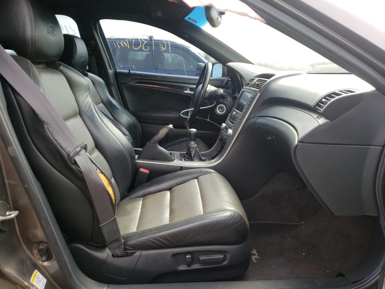 Photo 5 from auction – 2007 ACURA TL TYPE S with VIN 19UUA75547A009995