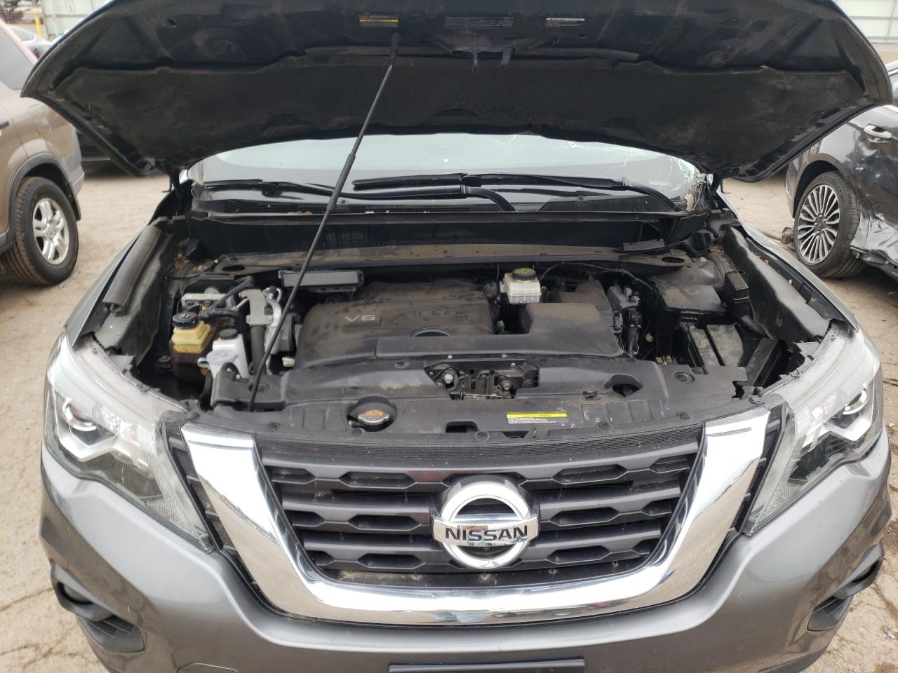 Photo 7 from auction – 2017 NISSAN PATHFINDER with VIN 5N1DR2MM9HC627530