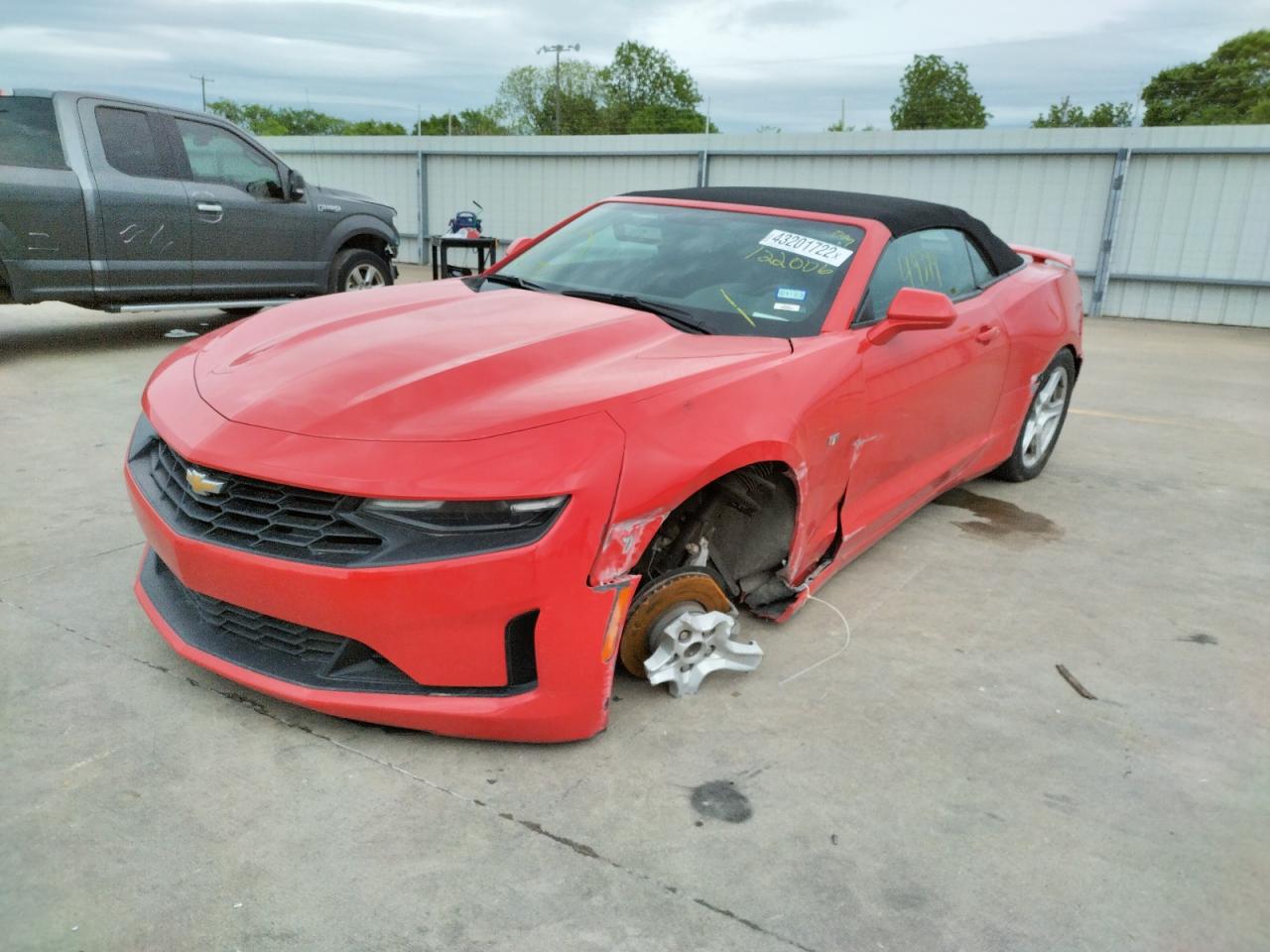 Photo 9 from auction – 2019 CHEVROLET CAMARO LS with VIN 1G1FB3DX5K0122006