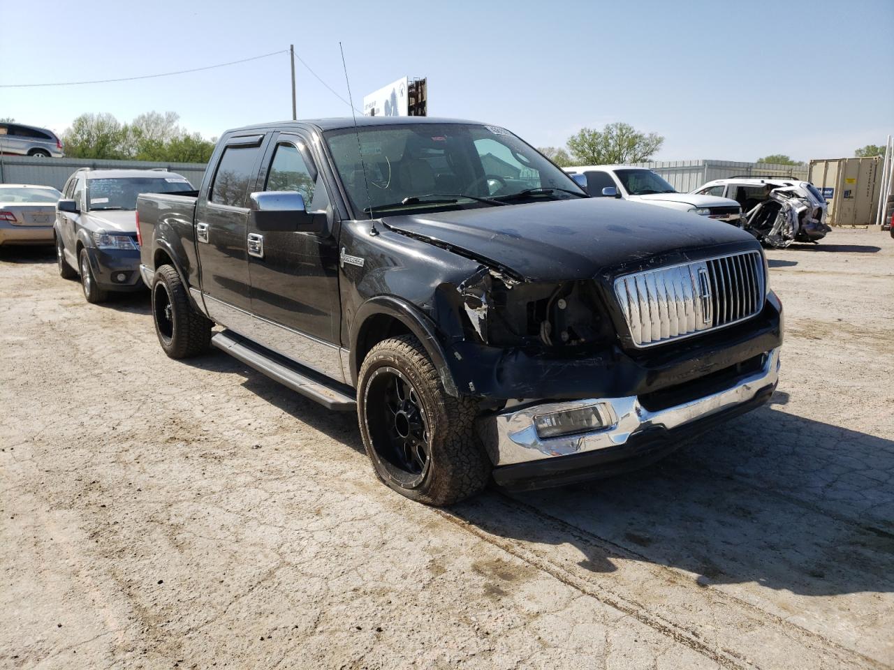 صورة رقم 1 من المزاد - 2006 LINCOLN MARK LT مع VIN 5LTPW165X6FJ01166
