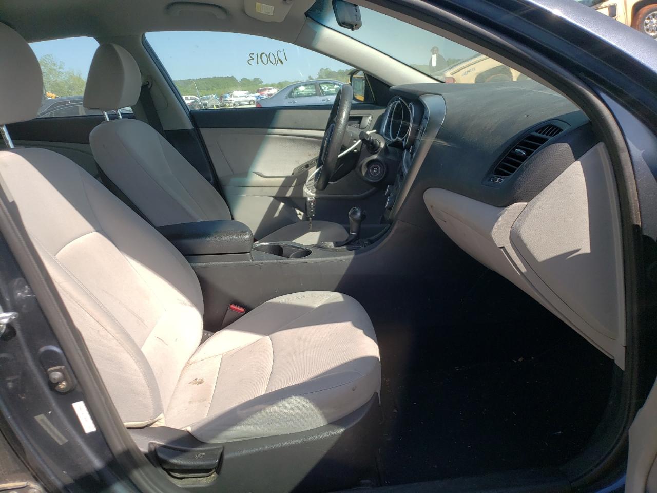 Photo 5 from auction – 2015 KIA OPTIMA LX with VIN KNAGM4A78F5530702