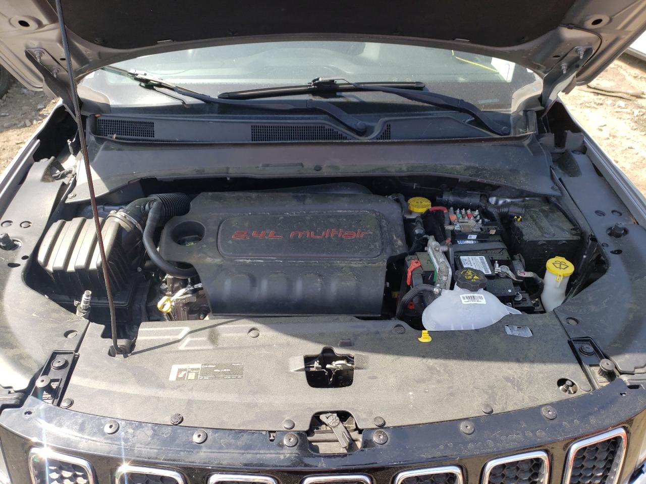 Photo 7 from auction – 2018 JEEP COMPASS LA with VIN 3C4NJDBB3JT161228