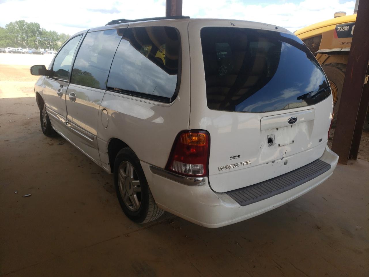 Photo 3 from auction – 2002 FORD WINDSTAR S with VIN 2FMZA524X2BB70185