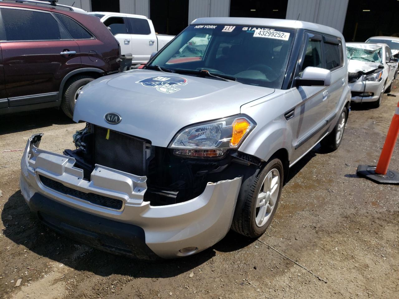 Photo 2 from auction – 2010 KIA SOUL + with VIN KNDJT2A29A7036107