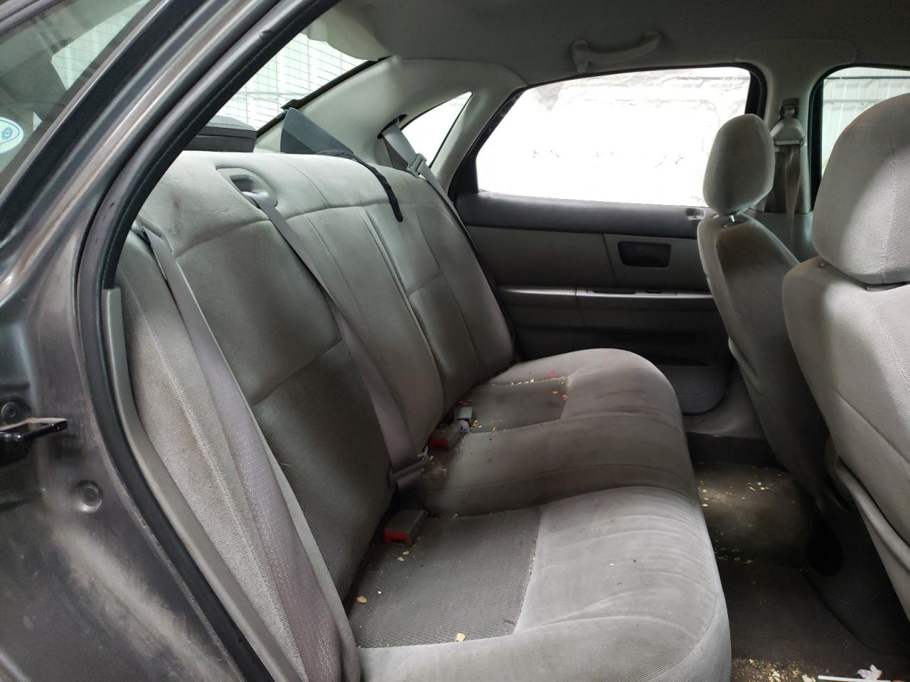Photo 6 from auction – 2004 FORD TAURUS SE with VIN 1FAFP53U04G171416