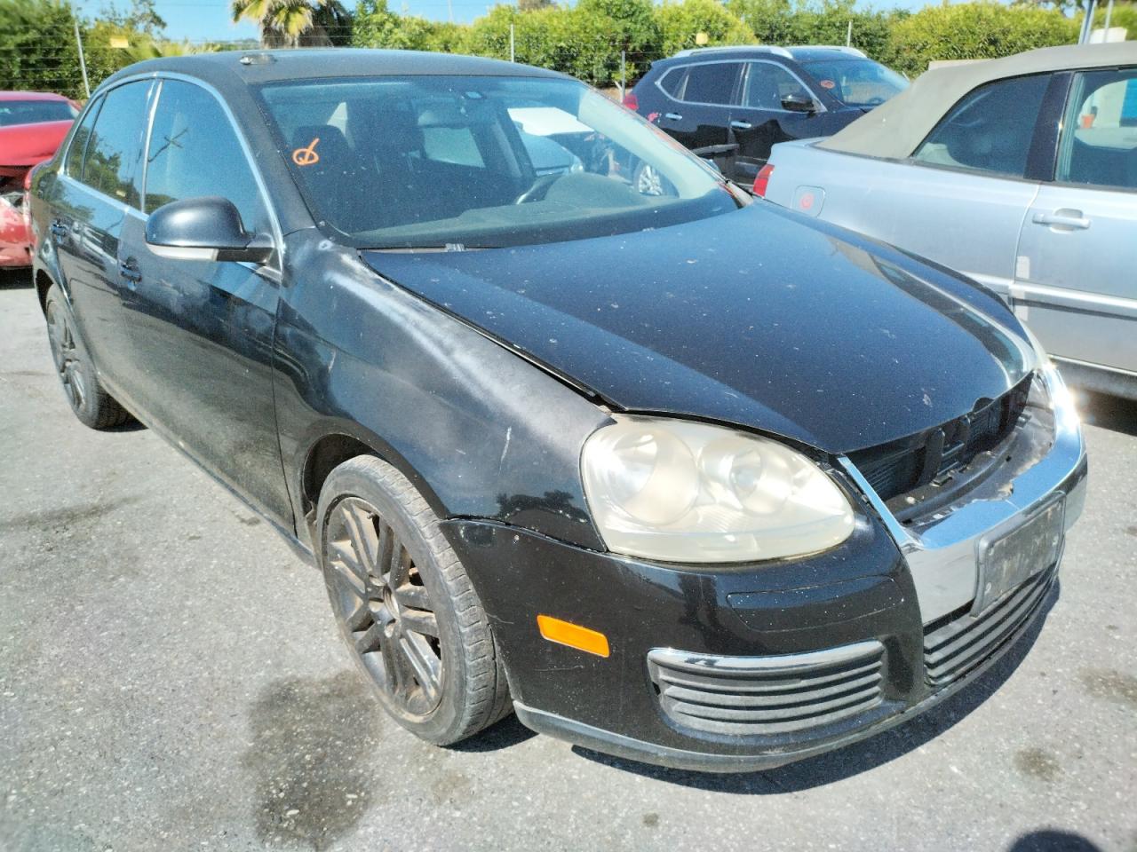 VOLKSWAGEN NEW JETTA 2005 with VIN 3VWDF71K85M607368 - Photo from auction
