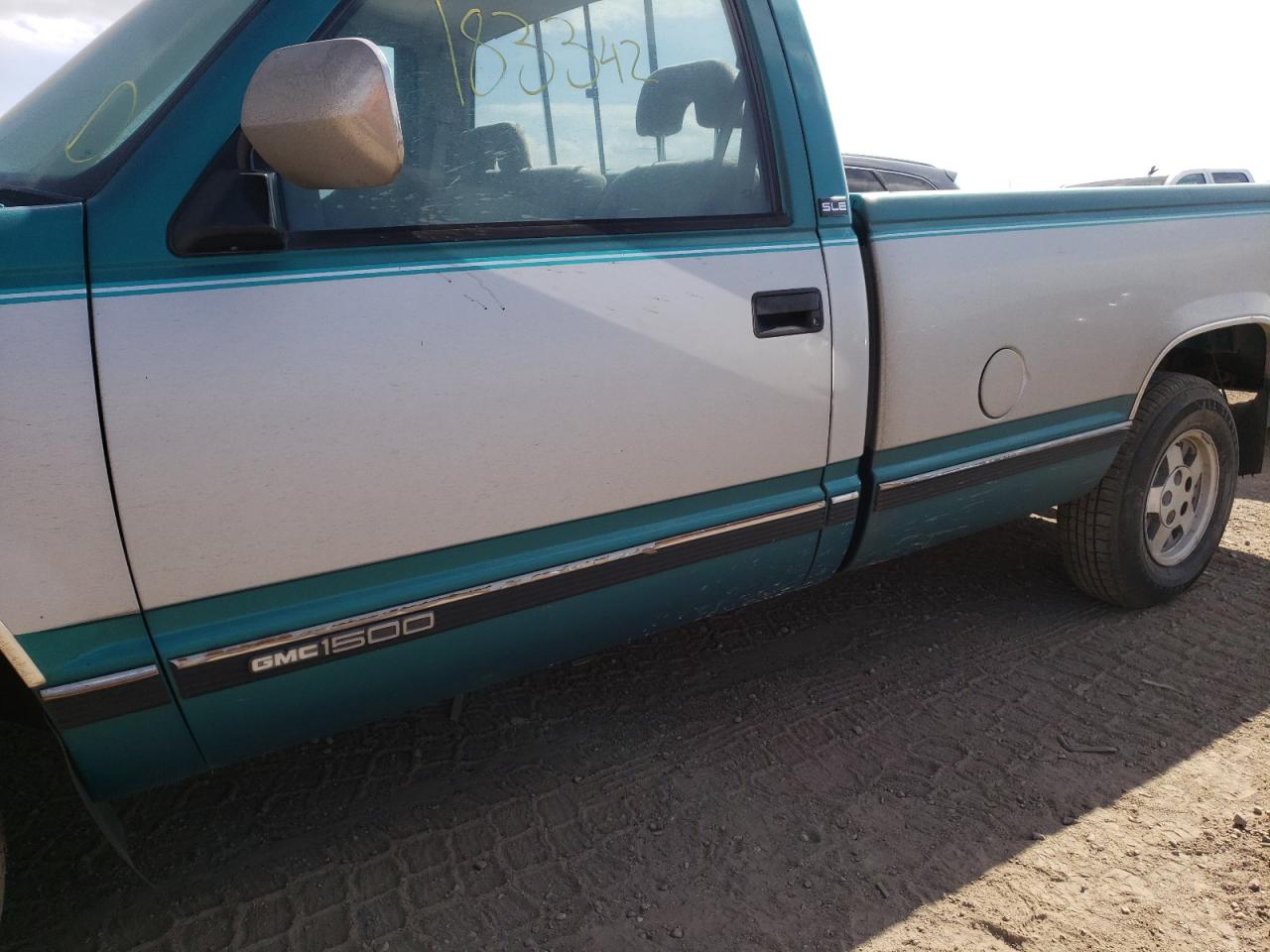 Photo 9 from auction – 1994 GMC SIERRA C15 with VIN 1GTEC14K8RZ551817