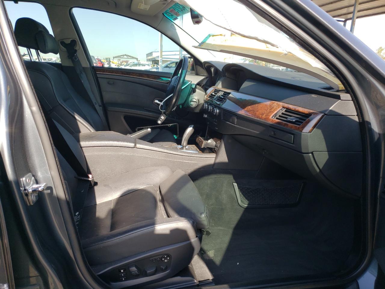 Photo 5 from auction – 2008 BMW 528 I with VIN WBANU53558CT00431