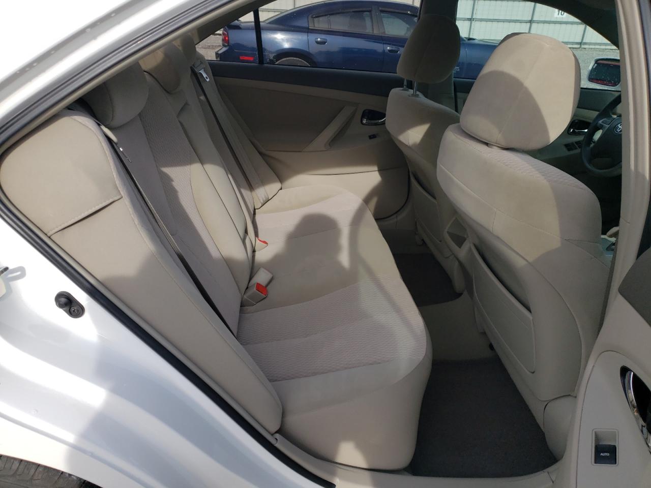 Photo 6 from auction – 2011 TOYOTA CAMRY BASE with VIN 4T4BF3EK0BR103371