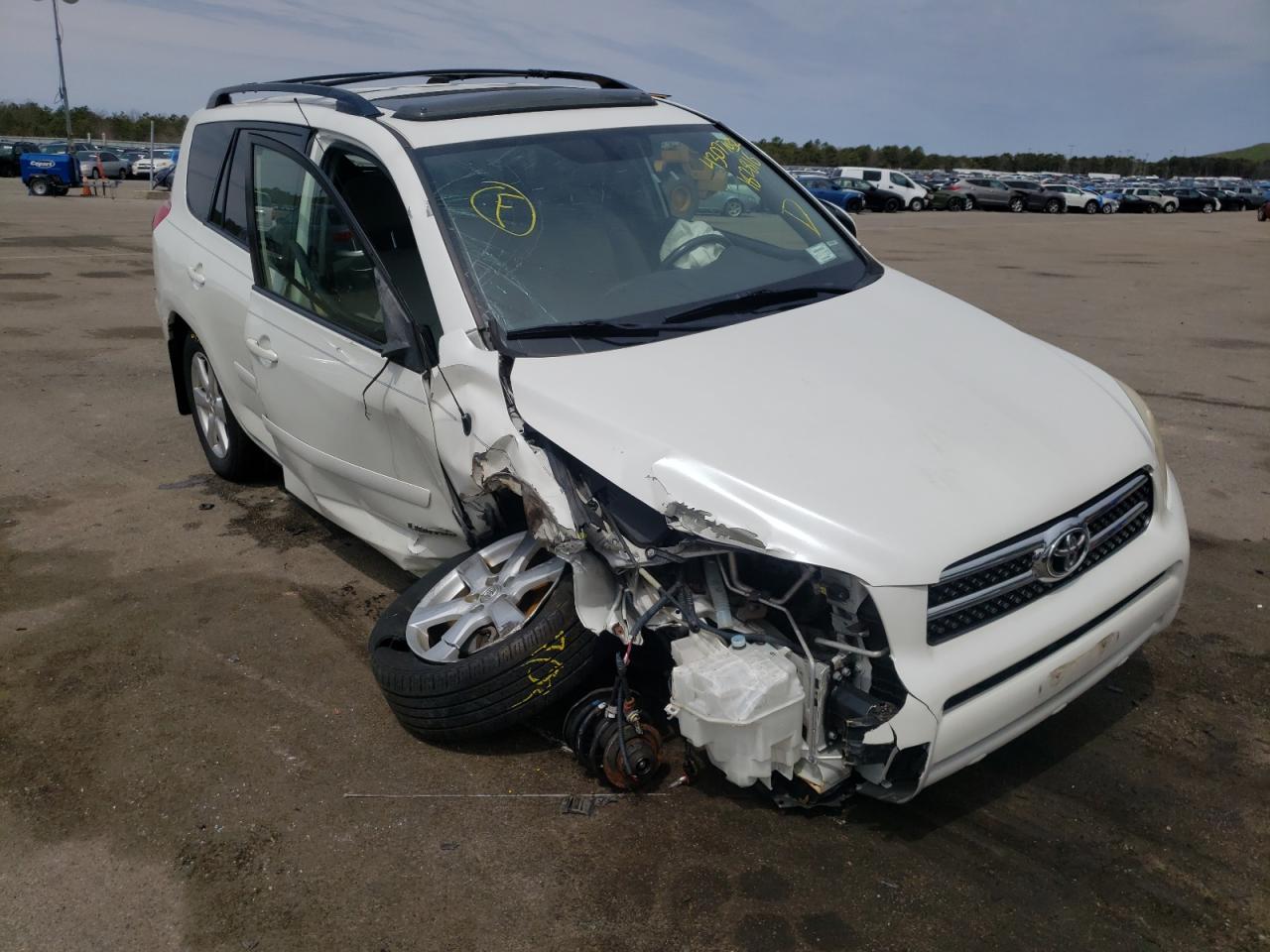 Photo 1 from auction – 2008 TOYOTA RAV4 LIMIT with VIN JTMBD31V185182816