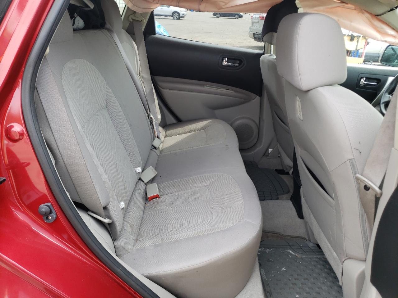 Photo 6 from auction – 2012 NISSAN ROGUE S with VIN JN8AS5MV9CW366322