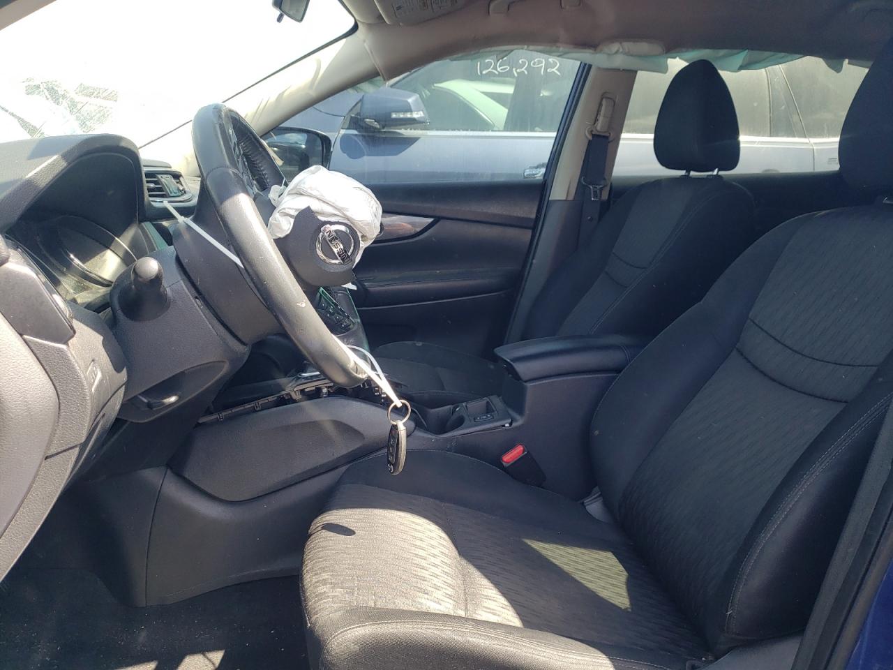 Photo 5 from auction – 2017 NISSAN ROGUE S with VIN KNMAT2MT0HP604887