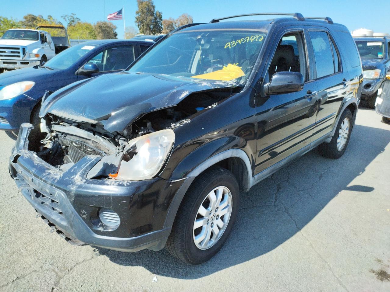 Photo 2 from auction – 2005 HONDA CR-V SE with VIN JHLRD78945C024432