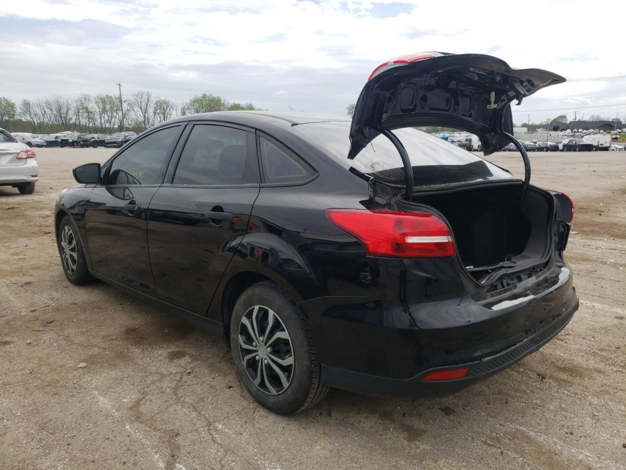 Photo 3 from auction – 2018 FORD FOCUS S with VIN 1FADP3E23JL243803