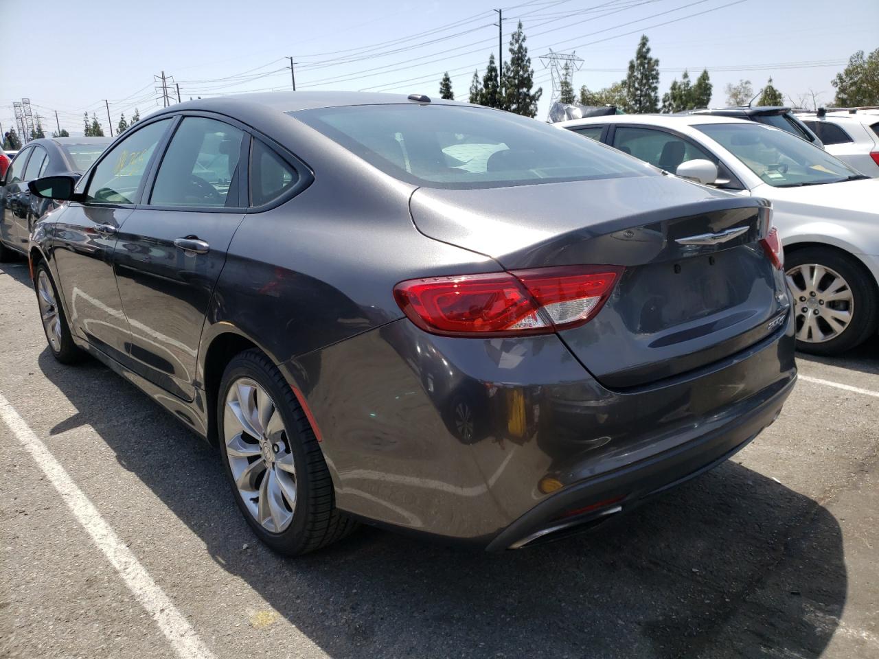 Photo 3 from auction – 2015 CHRYSLER 200 with VIN 1C3CCCBB6FN666882