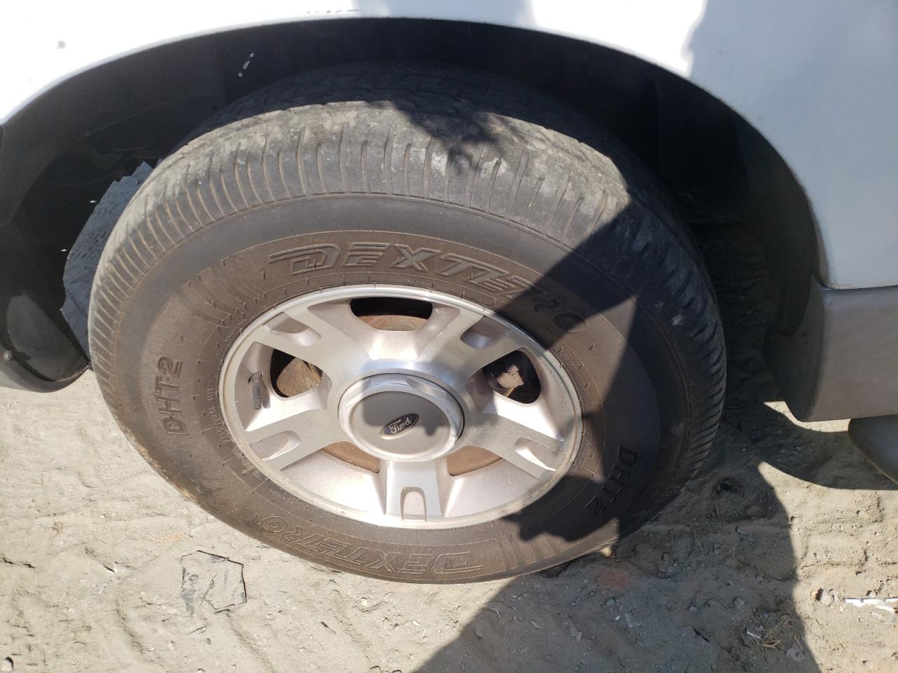Photo 9 from auction – 2003 FORD EXPLORER S with VIN 1FMZU67E93UB57728