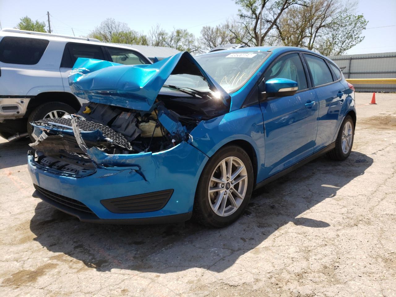 Photo 2 from auction – 2015 FORD FOCUS SE with VIN 1FADP3K26FL385168