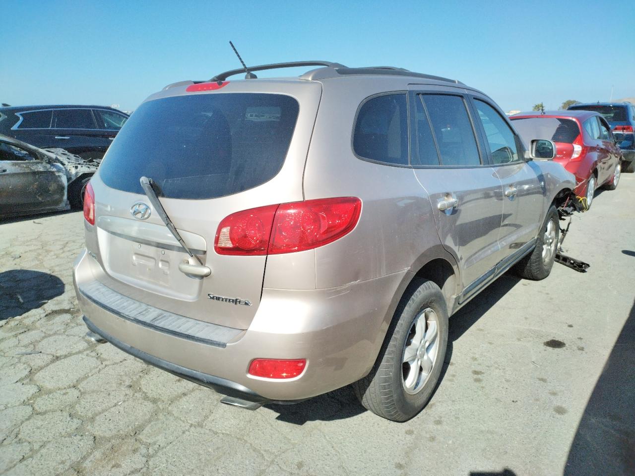 Photo 4 from auction – 2007 HYUNDAI SANTA FE G with VIN 5NMSG13D57H013989