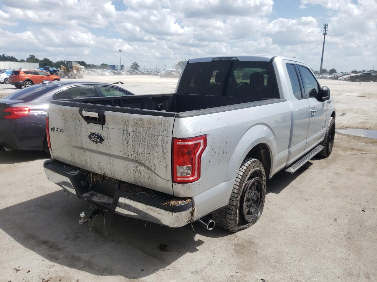 Photo 4 from auction – 2015 FORD F150 SUPER with VIN 1FTEX1CP0FKD24465