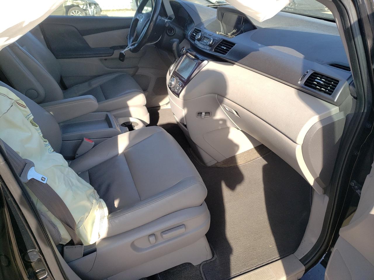 Photo 5 from auction – 2014 HONDA ODYSSEY EX with VIN 5FNRL5H69EB123423