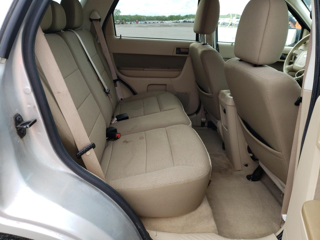 Photo 6 from auction – 2010 FORD ESCAPE XLT with VIN 1FMCU9DG2AKB11258
