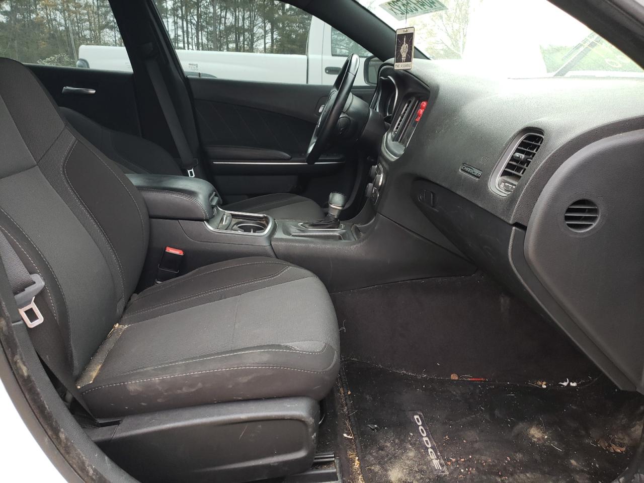 Photo 5 from auction – 2016 DODGE CHARGER SX with VIN 2C3CDXHG1GH307098